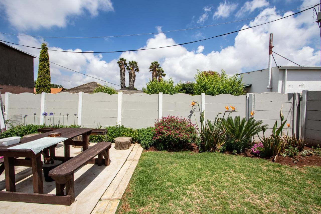 Willow Guest House Boksburg Dış mekan fotoğraf